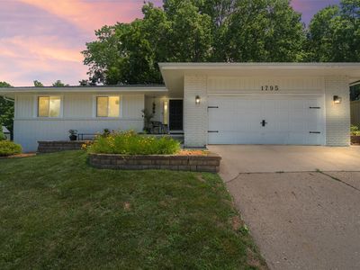 1795 NW 99th Ct, Clive, IA, 50325