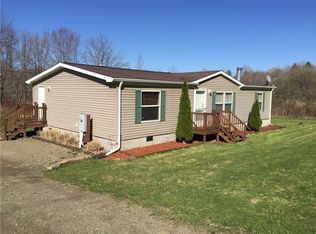 22208 Hobbs Rd, Meadville, PA 16335