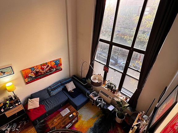 5th image of 538 W 50th St APT 3D