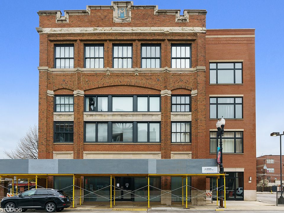 1st image of 2334 S Michigan Ave #205