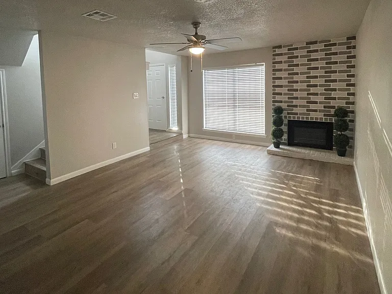 5825 Village Forest Ct — Photo 12