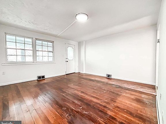 5th image of 414 Avondale Rd