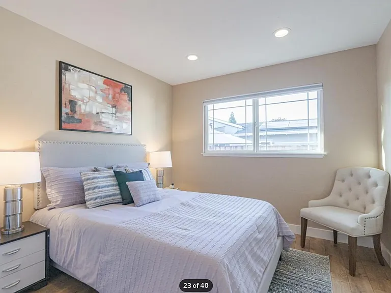 1211 Homestead Ln — Photo 6