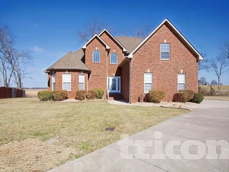 1410 Deerskin Ct — Photo 15