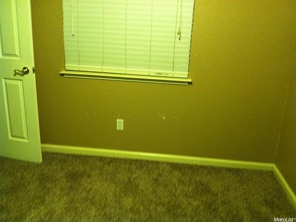 2nd image of 1011 Sullivan Ave