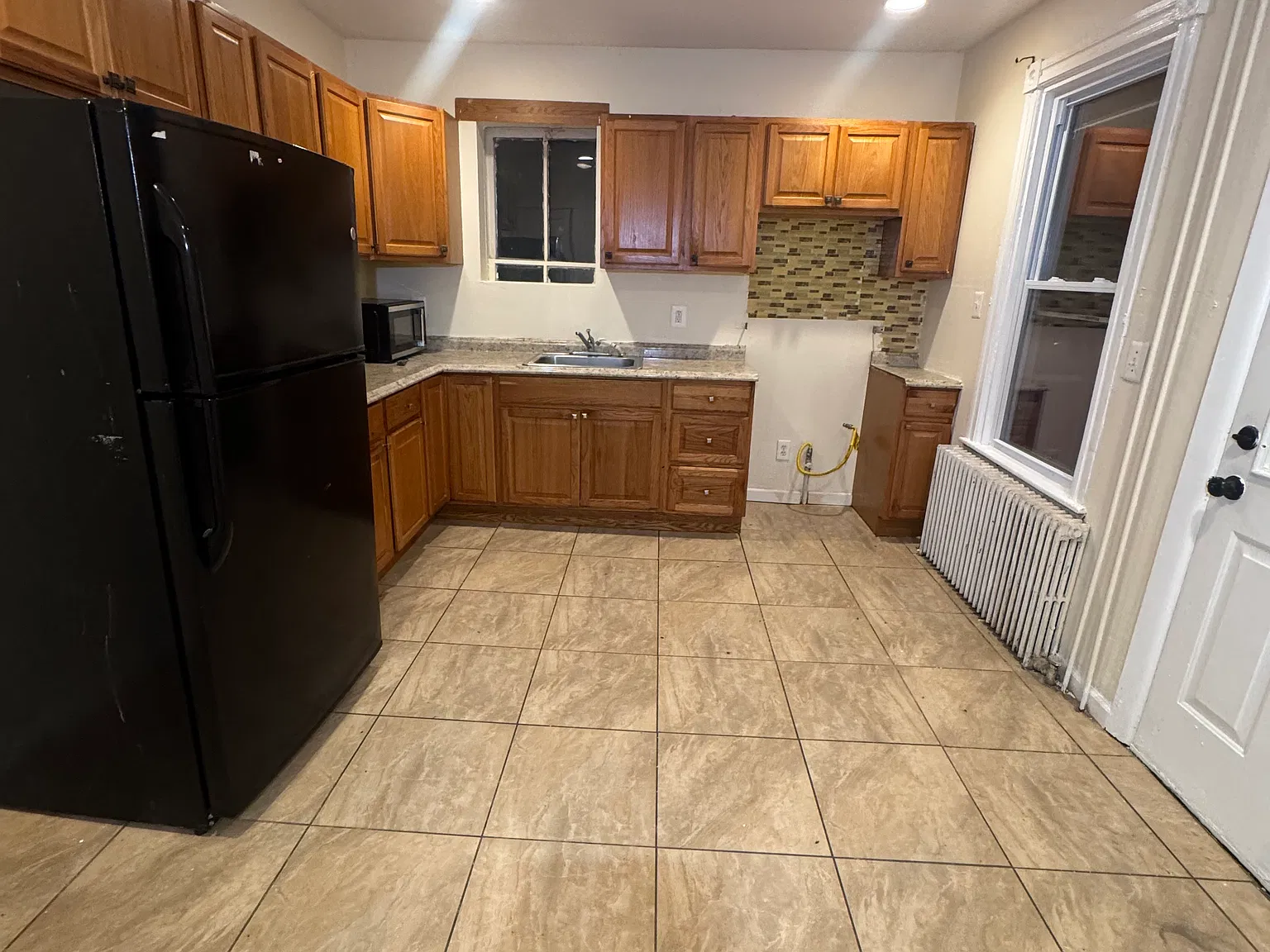 3 bed, 1358 sqft, $1,800 — Photo 4