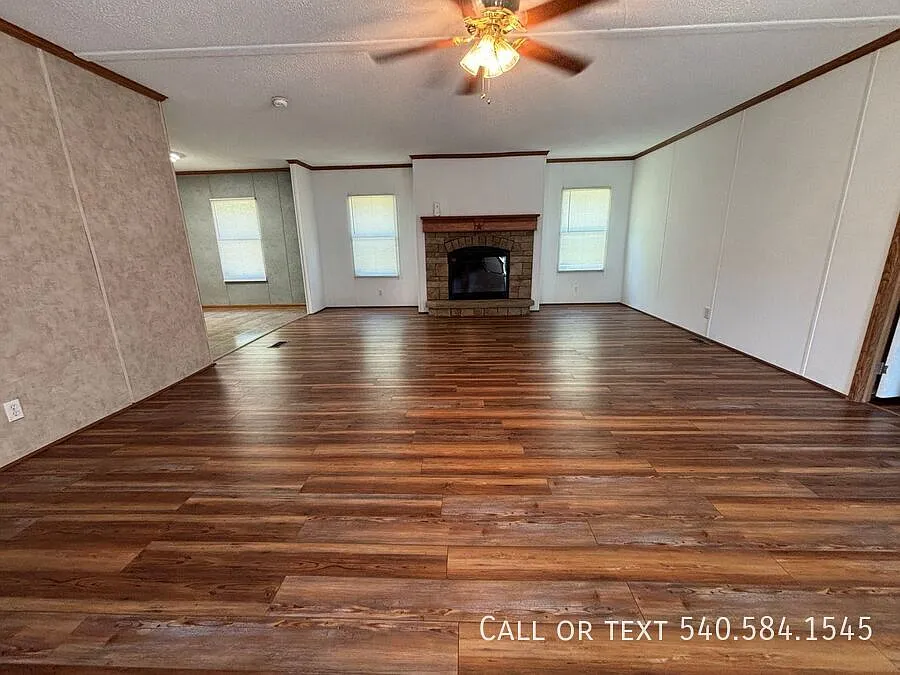 6456 Back Creek Road 3 Bedrooms and 2 Baths - Secluded — Photo 2