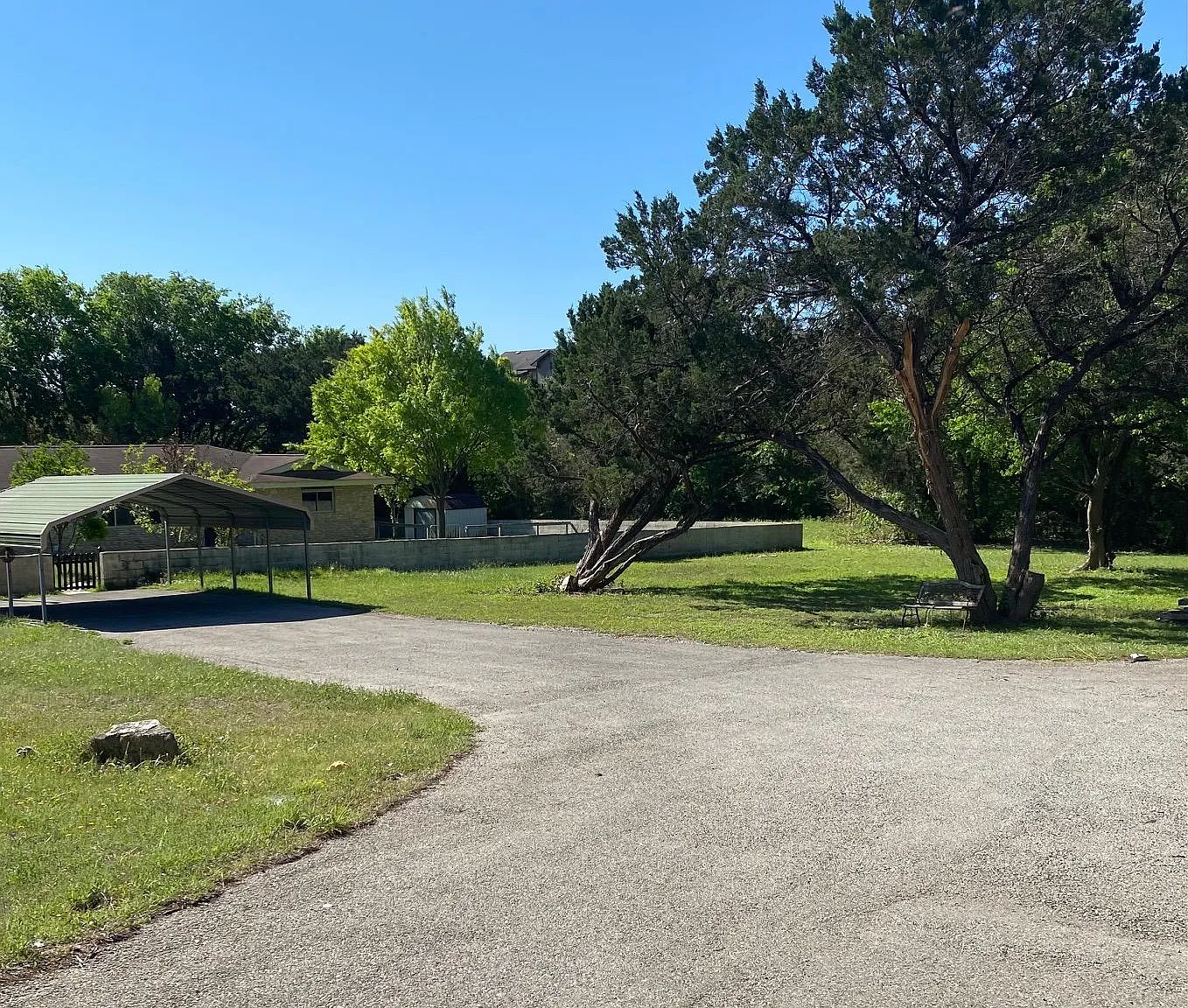 2 bed, 1713 sqft, $2,490 — Photo 2