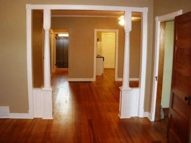 825 SW Western Ave #B — Photo 2