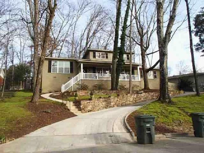 1st image of 2717 Briarwood Dr SE