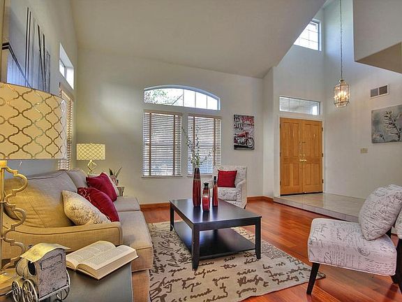4th image of 1575 Cleo Springs Dr