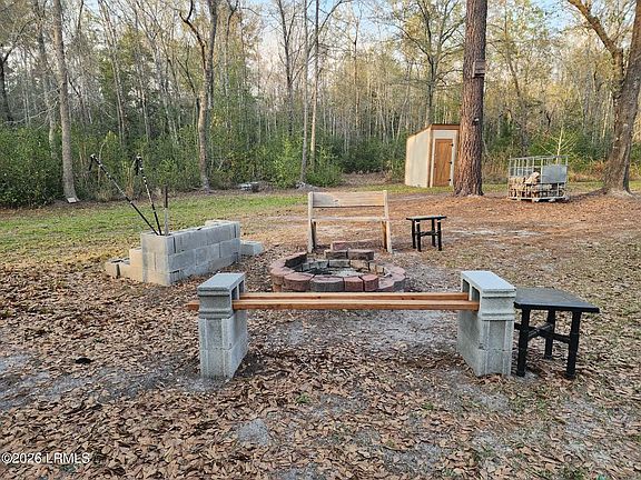 3rd image of 1504 Lowndes Lake Rd