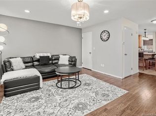 133 Seemans Ln APT 7, Milford, CT 06460