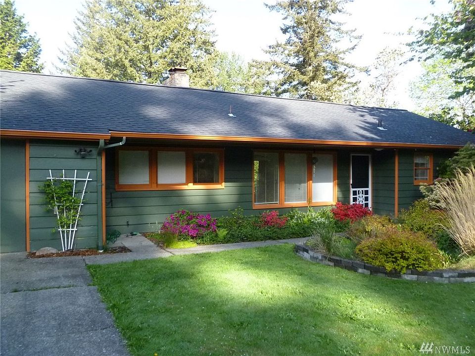 1st image of 2925 Moore St SE