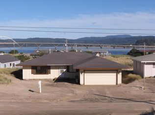 115 NW Oceania Dr, Waldport, OR 97394