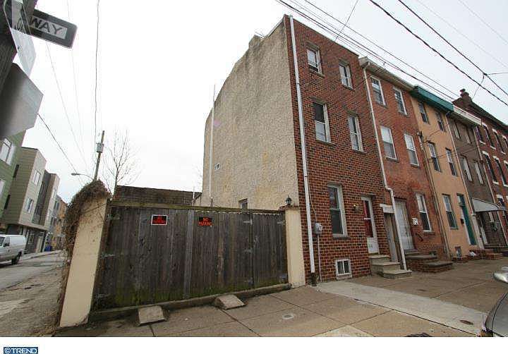 1st image of 214 W Oxford St