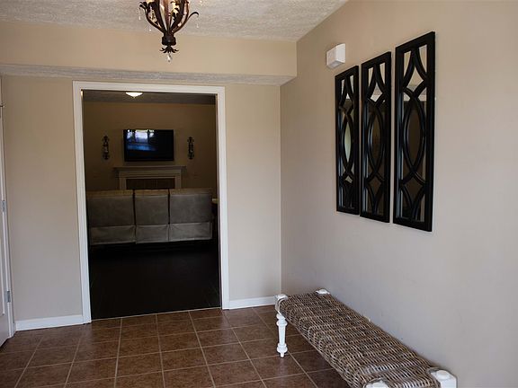 3rd image of 4139 Stergen Dr