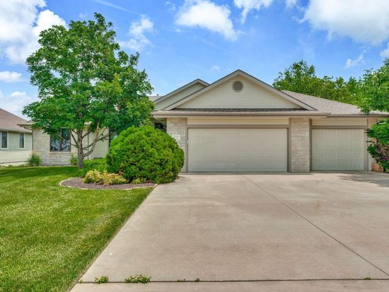 2518 SW Berkshire Dr, Topeka, KS 66614