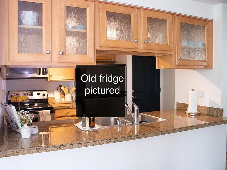 2200 Thorndyke Ave W #208 — Photo 10