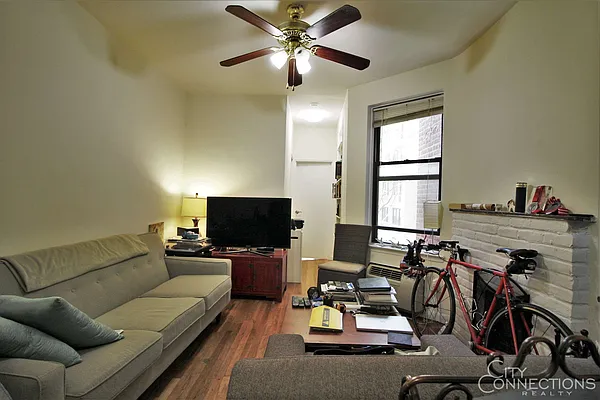 Rented by City Connections Realty | media 11