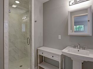 6267 Chevy Chase Dr, Houston, TX 77057