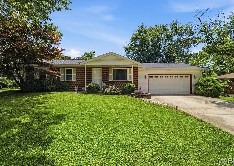 1st image of 116 Appletree Ln