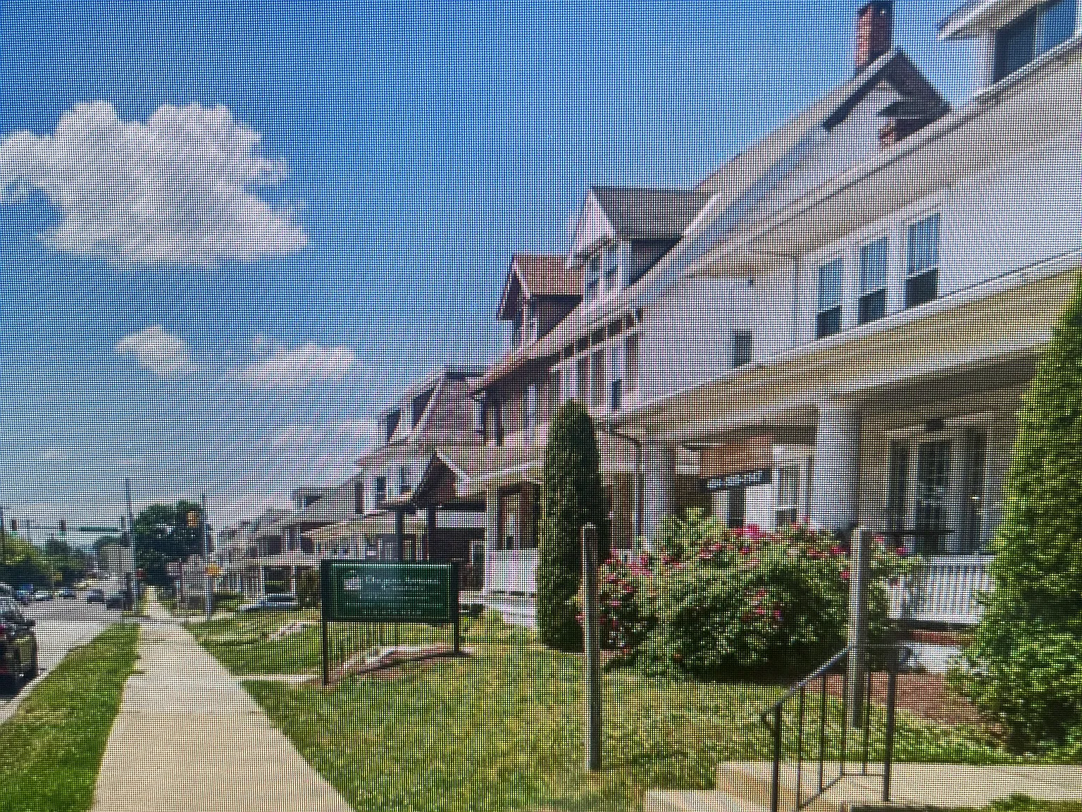 3 bed, 1200 sqft, $2,000 — Photo 4