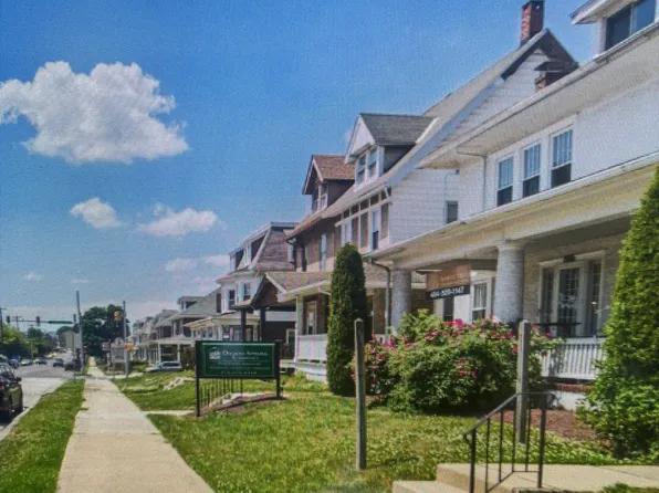 2029 Penn Ave, West Lawn, PA 19609