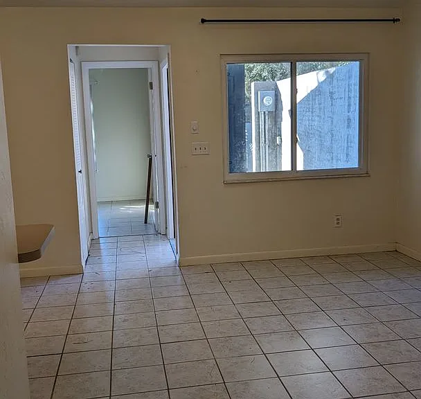 2848 SW 39th Ave — Photo 5