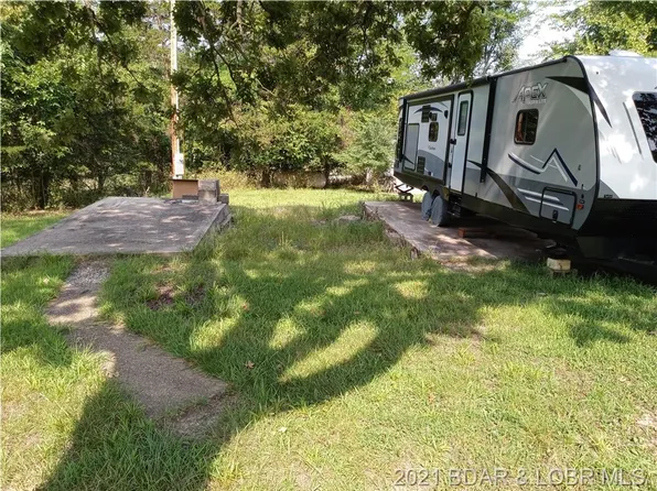 2021 Purvis Rd, Sunrise Beach, MO 65079
