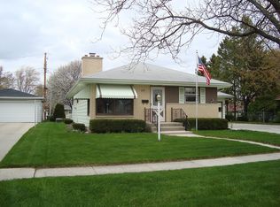 665 W Division St, Fond Du Lac, WI 54935