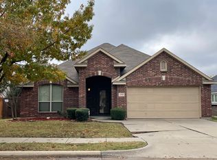 1318 Fox Glen Trl, Mansfield, TX 76063