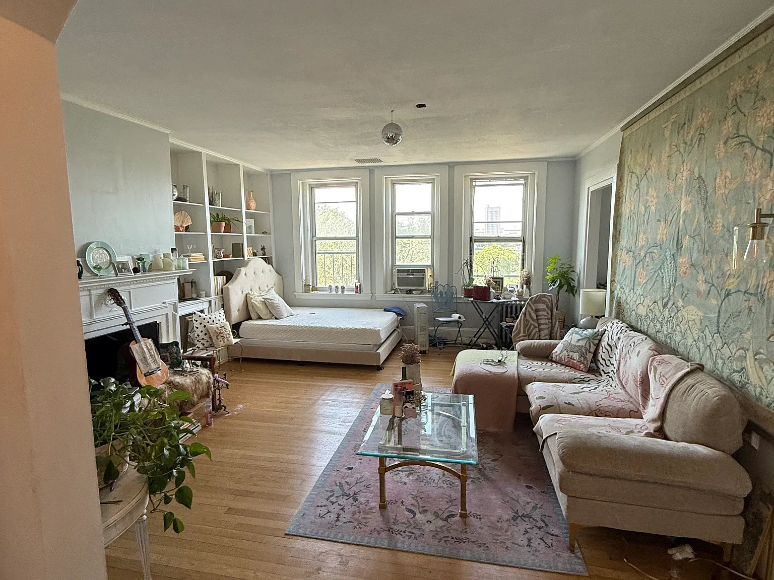 Studio, $2,500 — Photo 2