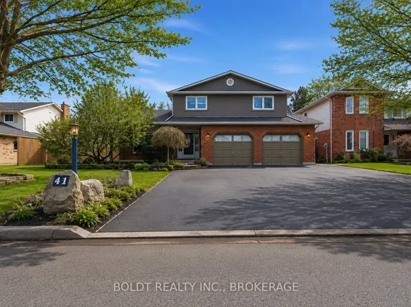 41 Farmington Dr, Saint Catharines, ON L2S 3G1