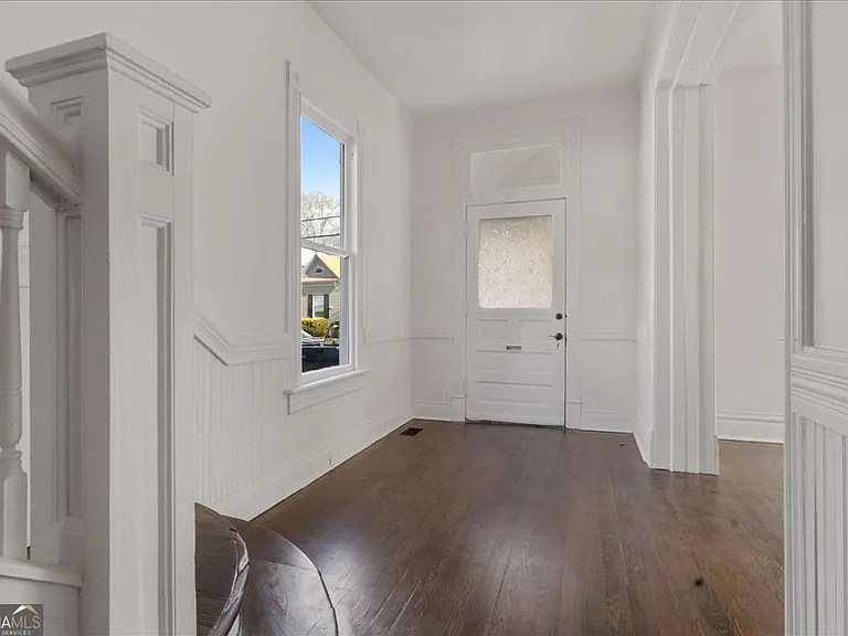170 Rogers Ave — Photo 17