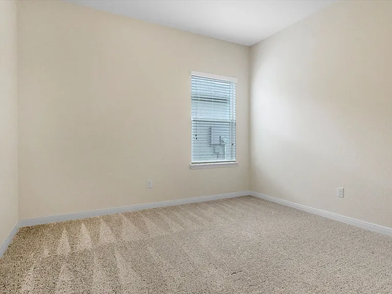 1013 Gaelic Dr — Photo 14