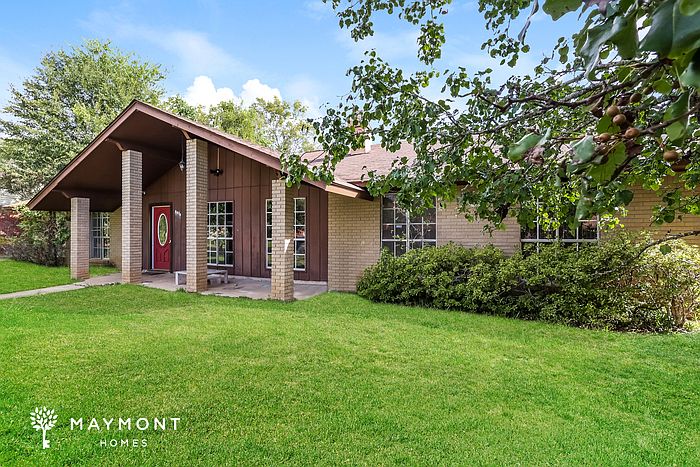 2nd image of 5376 Castlewood Cir