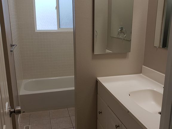 upstairs full bathroom
