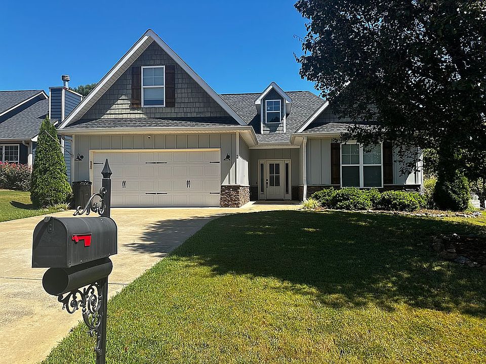 1st image of 2 Keystone Ln NE