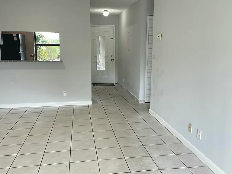 16344 Country Lake Cir — Photo 9