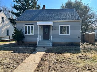 1523 Fairmount Pkwy, Erie, PA 16510