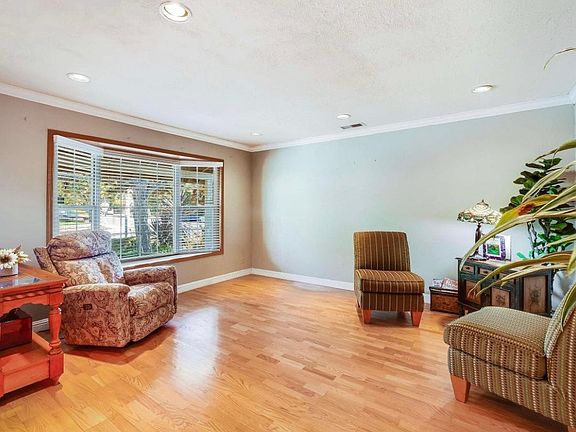 3rd image of 2611 Central Ave