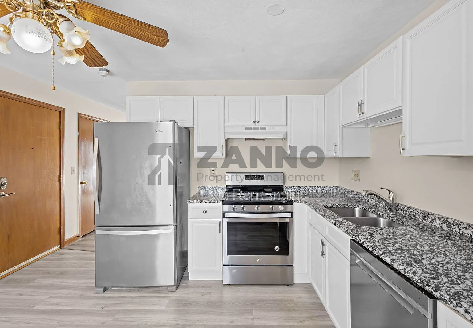 2 bed, 1.0 bath, 825 sqft, $1,880 — Photo 3