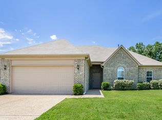 5009 Forest Oasis Ln, Bartlett, TN 38135