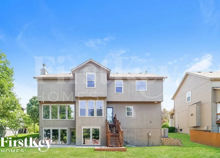 5836 Noreston St — Photo 14