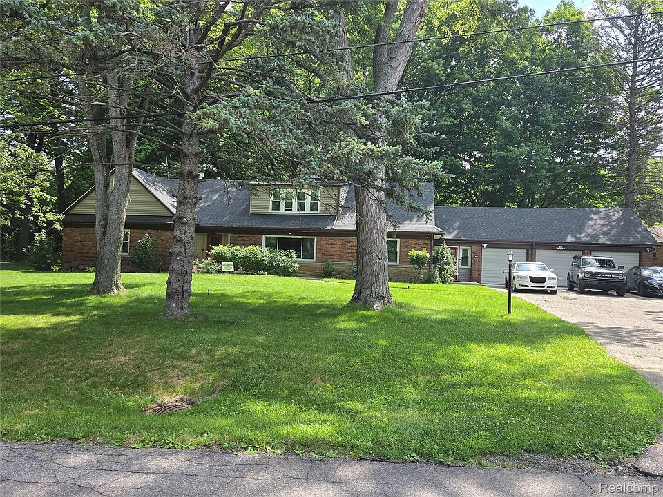 2nd image of 24100 Tamarack Trl