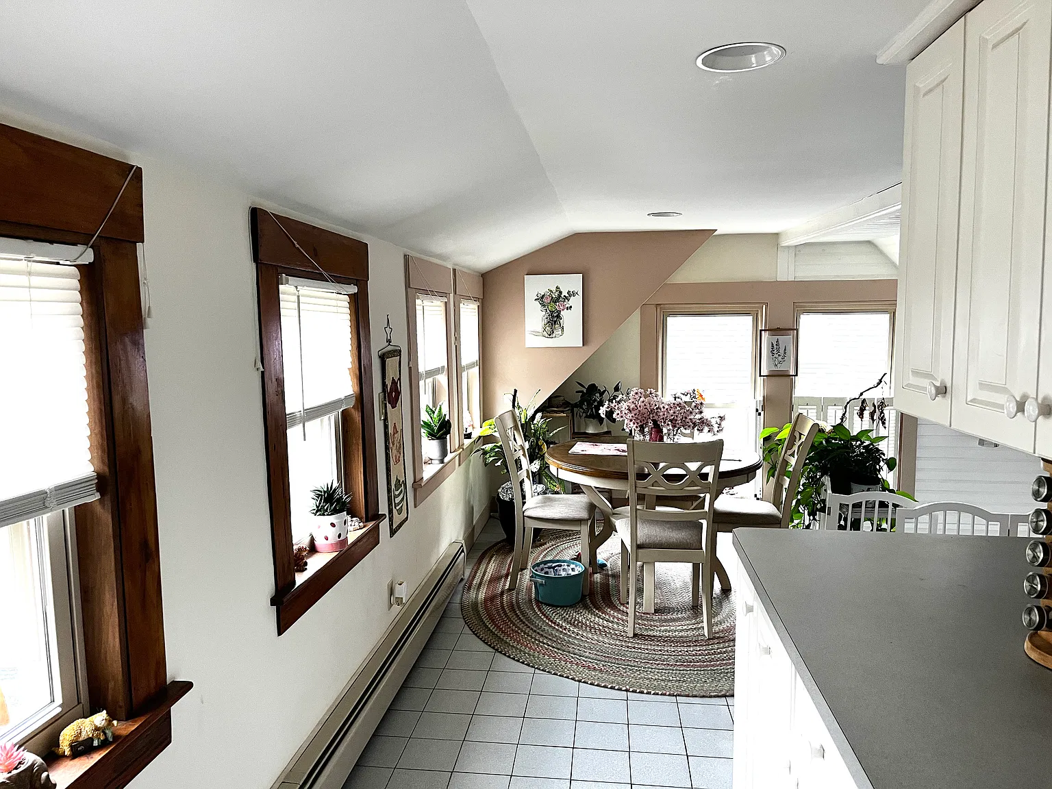3 bed, $2,000 — Photo 2