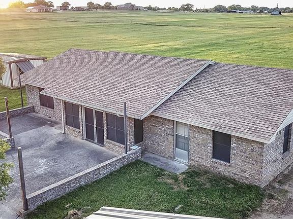 3rd image of 440 County Road 4679