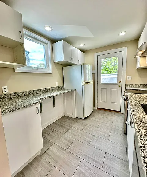 144 Robbins St #1 — Photo 9