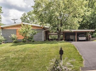 175 Glenridge Ln, Saint Louis, MO 63146